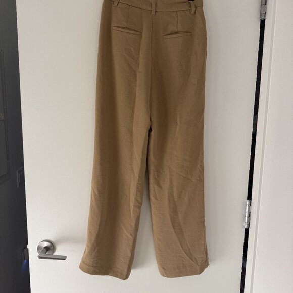 ARITZIA - Brown Pleated Tailored Pant (Size 6 - Lightly used) - Picture 3 of 5